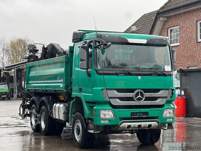 Ανατρεπόμενο φορτηγό MERCEDES-BENZ Actros 3348 6x6 Kipper mit HIAB 1300RS 83