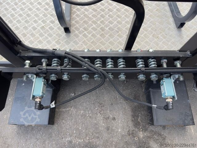 Φορτωτής με ελαστικά MANITOU MT 1335 HA Easy 75D Funk/ Korb/Schaufel/Gabel