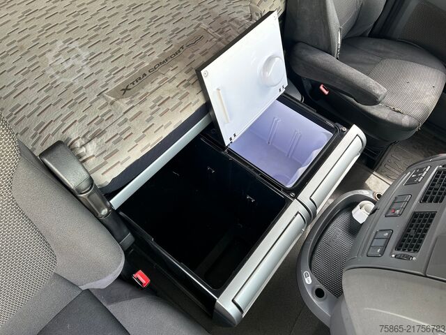 Estándar-SZM DAF XF 460 FT SSC / 865 dkm / Tacho V2 / 2 Tanks / ...