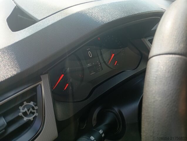 κλειστό βαν Renault Kangoo