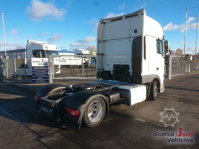 Cap tractor voluminos DAF XF 460 FT Low Liner