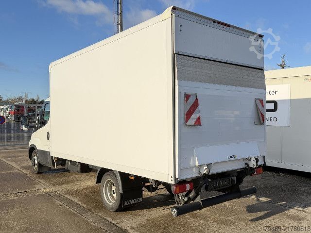 Vrachtwagen met bakwagen IVECO 35C16H Klima, Radio