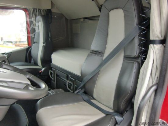 Speciale doeleinden vrachtwagen VOLVO FH 500 8X4*4 EURO 6, RETARDER, TIERKöRPERTRANSPORT VOLL LUFT