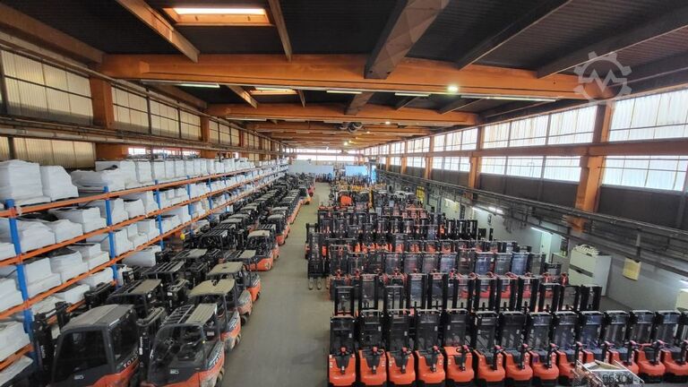 Stohovač palet BT SWE120L // UVV // Baugleiche Geräte verfügbar