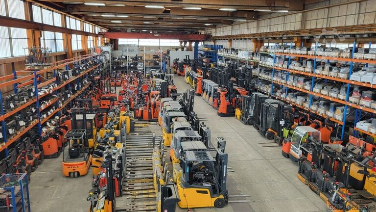 Stohovač palet BT SWE120L // UVV // Baugleiche Geräte verfügbar