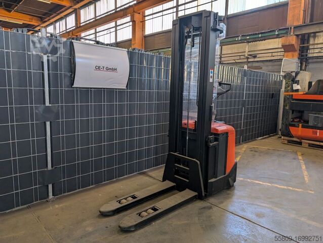 Empilhadeira alta BT SPE160 // UVV // Baugleiche Geräte verfügbar