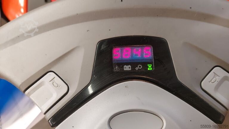 Empilhadeira alta BT SPE 160 // Triplex // HH 4,5m