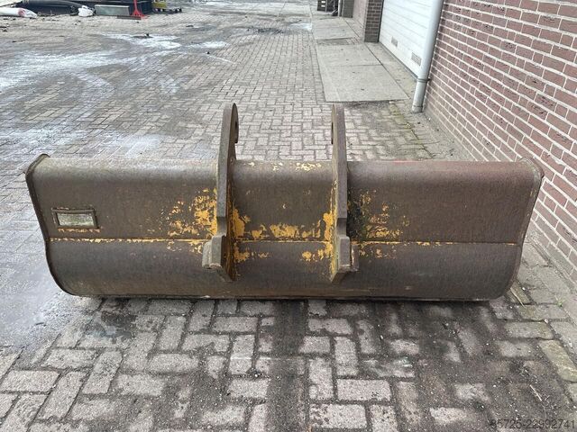 Cuvă tip Slotenbak CW 30 - Utilizată  Slotenbak CW 30 - Gebruikt