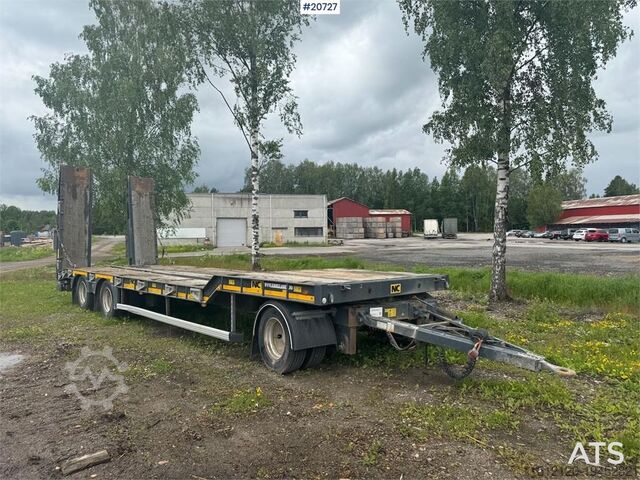 NC maskintrailer för ingenjörsarbete med hydraulisk drift NC engineering Machine trailer w/ hydraulic driving b