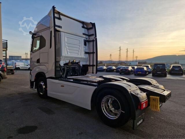 Farligt gods lastbil Iveco S-WAY 500 ADR