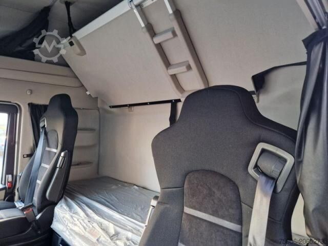 Farligt gods lastbil Iveco S-WAY 500 ADR