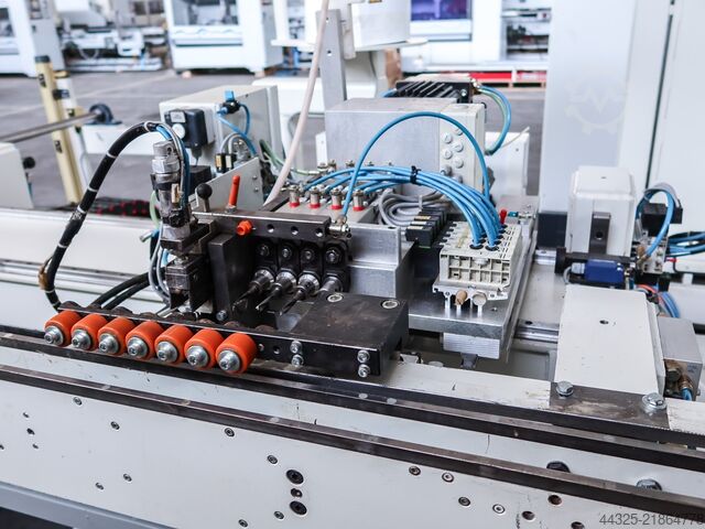 Průchozí vrtací stroj KOCH SBD-60-PTP