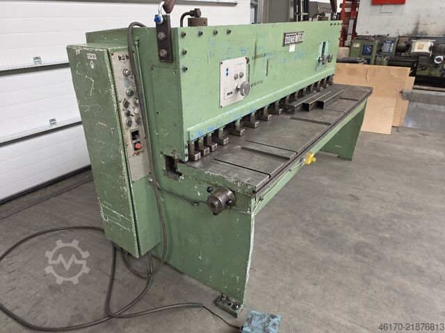 Hydraulické gilotinové nůžky Donewell 2500 3