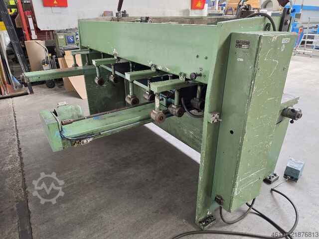 Hydraulické gilotinové nůžky Donewell 2500 3