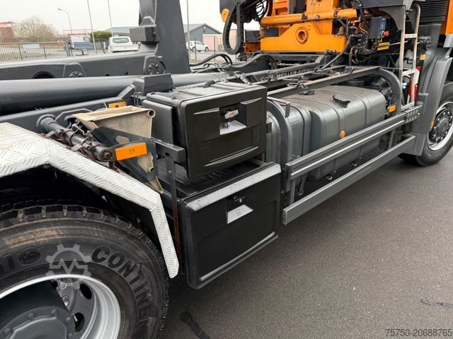 Inne MERCEDES-BENZ Actros 2632 6x4/2 Meiller + HMF Kran