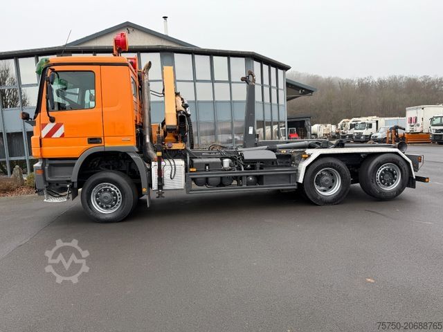 Inne MERCEDES-BENZ Actros 2632 6x4/2 Meiller + HMF Kran