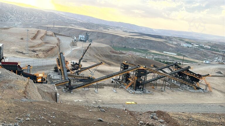 Breekapparatuur Stationary crushing plant 200-350 T/H Stationary crushing plant 200-350 T/H