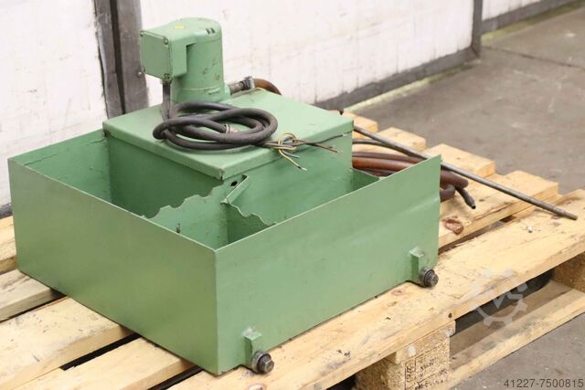 Bomba de água de arrefecimento Elpu N 120 mit Behälter