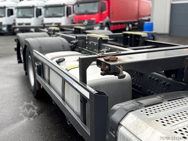 Camion porte-caisses amovibles MERCEDES-BENZ ACTROS 2553 L / ÖL-RETARDER / GIGA / STANDKLIMA