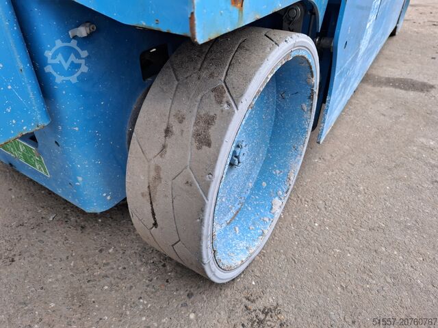 Scissor lift Airo X 12 EN | 2015