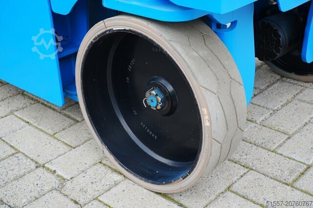 Schaarhoogwerker Airo X 12 EN | 2015