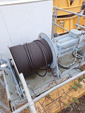 πάνω περιστροφικός πύργος γερανός Liebherr 180 EC-H 10 Litronic