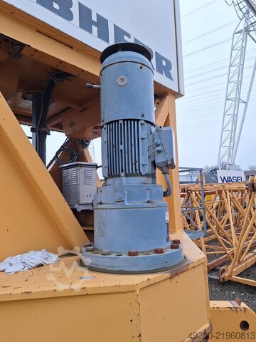 πάνω περιστροφικός πύργος γερανός Liebherr 180 EC-H 10 Litronic