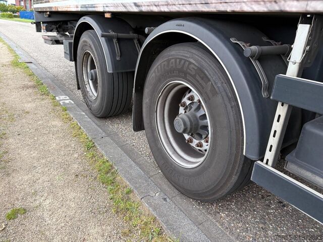 Koffer Sor Iberica SP71 City / 12 Mtr. / Isolated / Steering / Lif...