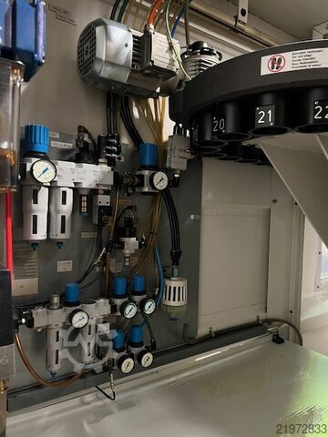 Centro de mecanizado vertical a 5 ejes MIKRON HPM 1350U TRIPALET