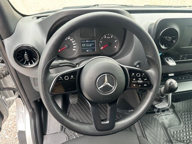 ψηλό και μακρύ κλειστό φορτηγό Mercedes-Benz Sprinter 314 L2H2 Ladebordwand Bär Klima