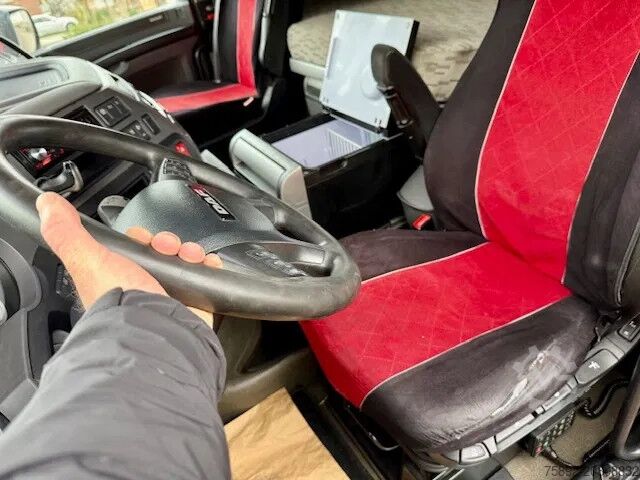 Standaard-SZM DAF XF 460 SpaceCab/Kipphydraulik/ADR/Eu6