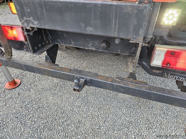 Pick-up van Mercedes-Benz 817/42AT7 Palfinger PK 5000 B Werkstatt