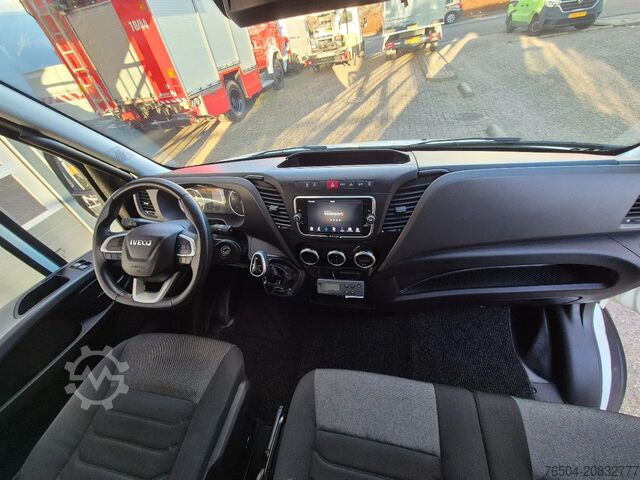 Refrigerated/freezer transport (closed box) Iveco Daily 35C18 HiMatic/ Kuhlkoffer/ TK V200MAX/ LB...