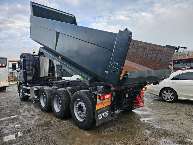 Tipper truck VOLVO FM-480-37 8x4 Kipper Ad-Blue Lift-Lenk