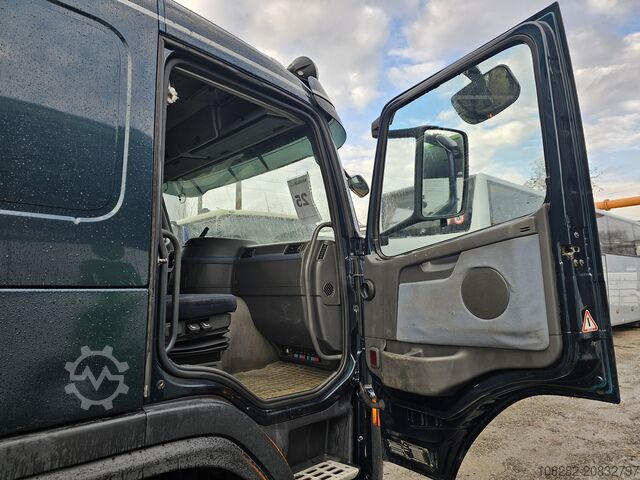 Tipper truck VOLVO FM-480-37 8x4 Kipper Ad-Blue Lift-Lenk