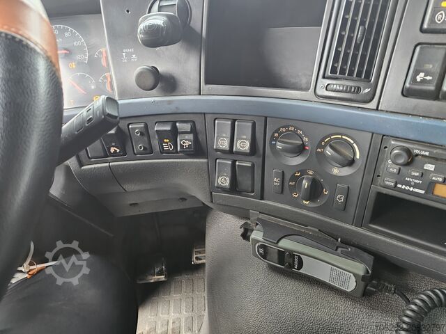 Tipper truck VOLVO FM-480-37 8x4 Kipper Ad-Blue Lift-Lenk