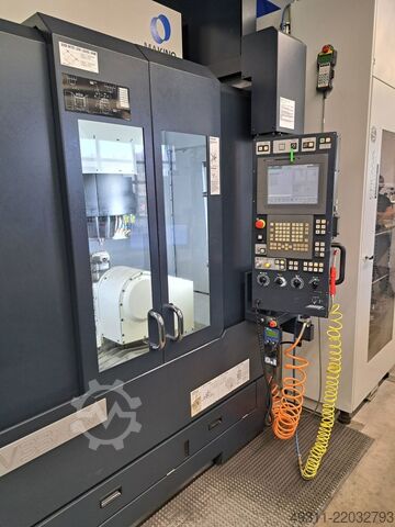 5 tengelyes CNC-megmunkáló központ Makino V33i-5XB