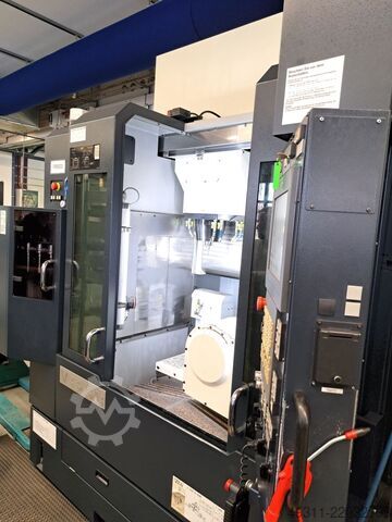 5 tengelyes CNC-megmunkáló központ Makino V33i-5XB
