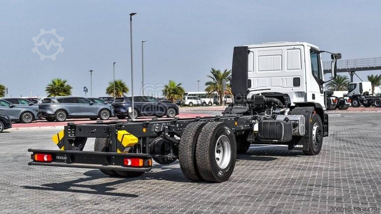 Šasija sa taksijem IVECO EUROCARGO ML180