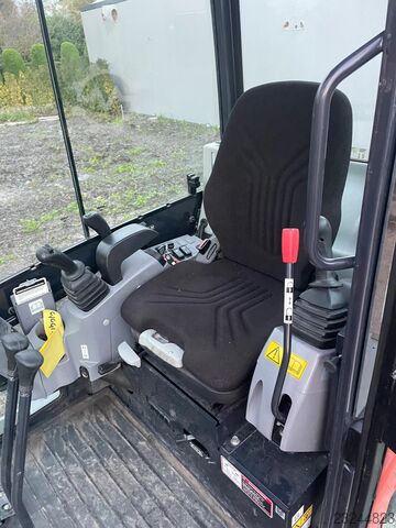 Koparka Kubota KX019-4, tylko 417 motogodzin Kubota KX019-4 graafmachine slechts 417 uur
