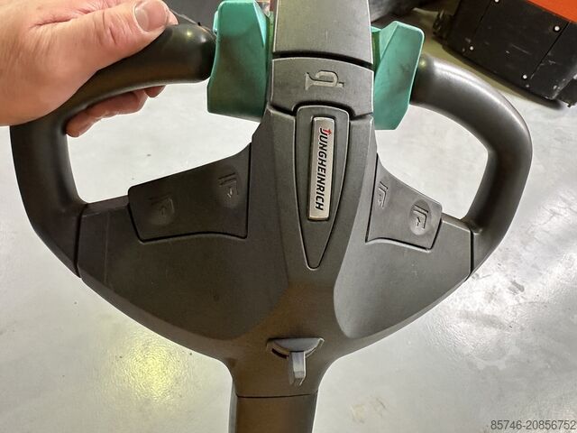 EJC-B 31 ( 3,1T @ 650 MM !!!) JUNGHEINRICH EJC-B 31 ( 3.1T @ 650 MM !! )