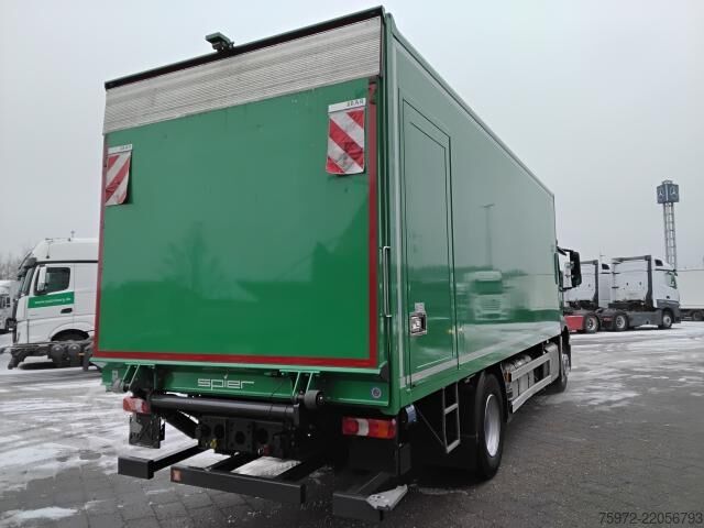 LKW mit Kofferaufbau  Actros 1824 L