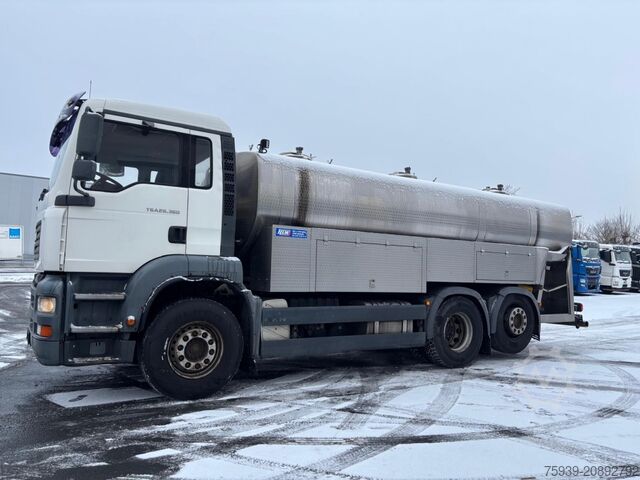 Tanker truck MAN TGA 26.360 Edelstahltankaufbau