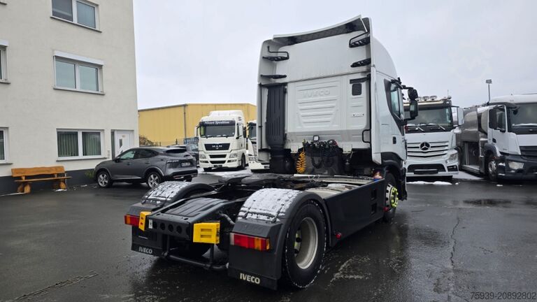 Standard tractor unit Iveco Magirus 440 4x2