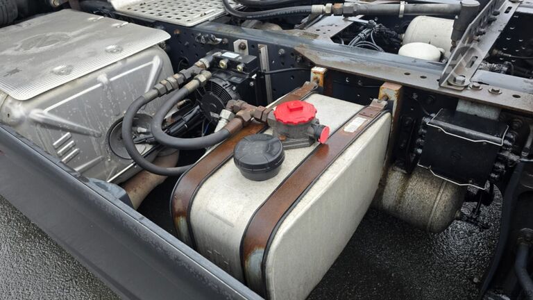 Standard tractor unit Iveco Magirus 440 4x2