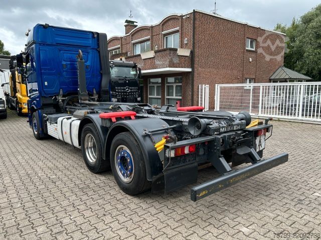 Kampós konténerszállító teherautó MERCEDES-BENZ 2551 Actros MEILLER Abroller 6x2