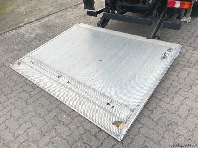 Ponyvával szerelt furgon MERCEDES-BENZ 818 Atego/6,10m Pritsche/Schiebplane/MBB LBW