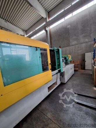 Machine de moulage par injection Arburg 820s