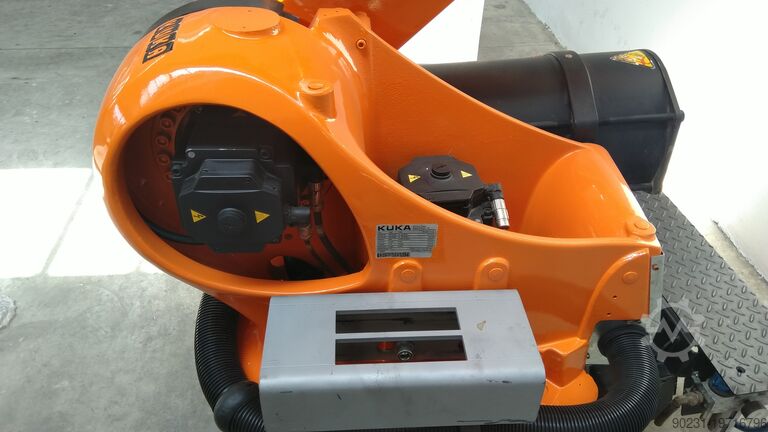 Industrirobot KUKA KR 200 KRC2 ED05 REFURBISHED 2006 MODEL