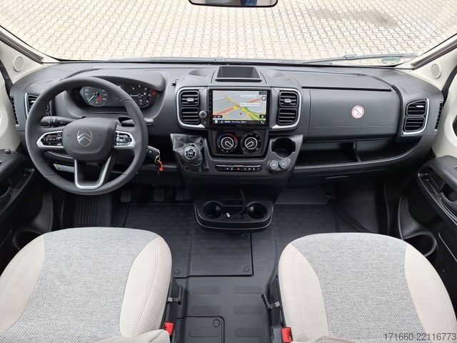 Half-integraal camper CARADO T 328 Hubbett